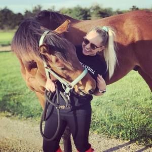 Meet your Posher, Taylor